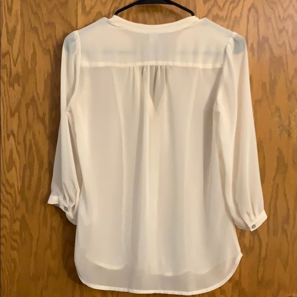 Beautiful sheer ivory blouse - Picture 2 of 2